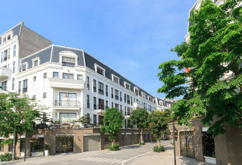 Bán gấp shophouse hướng Đông Nam siêu đẹp, 89m2 phù hợp ở và kinh doanh KĐT Văn Phú
